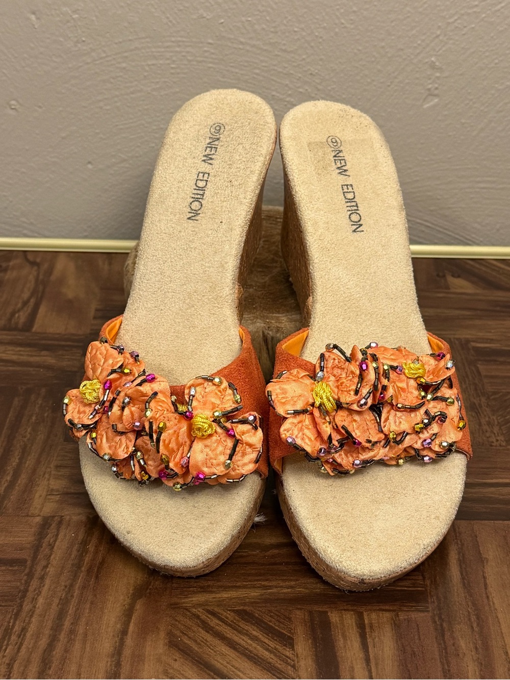 Women’s Y2K Wedge Platform Satin Sequin Flower Sandals New Edition Size 9